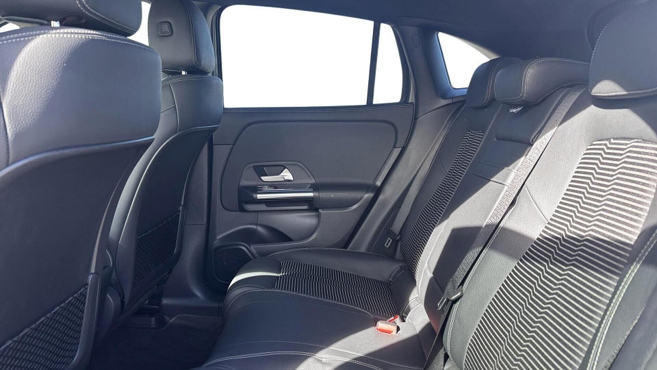 Mercedes EQA250 Progressive 5d