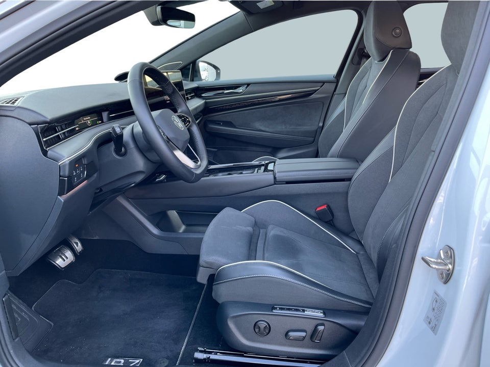 VW ID.7 86 Style S+ Tourer 5d