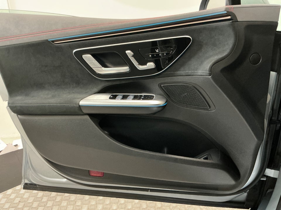 Mercedes EQE350 AMG Line 4d