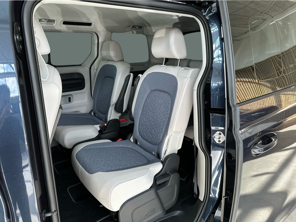 VW ID.Buzz 79 Style+ SWB 5d