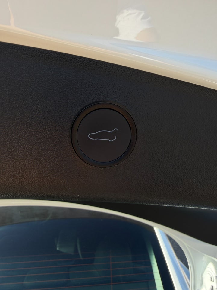 Tesla Model 3 RWD 4d