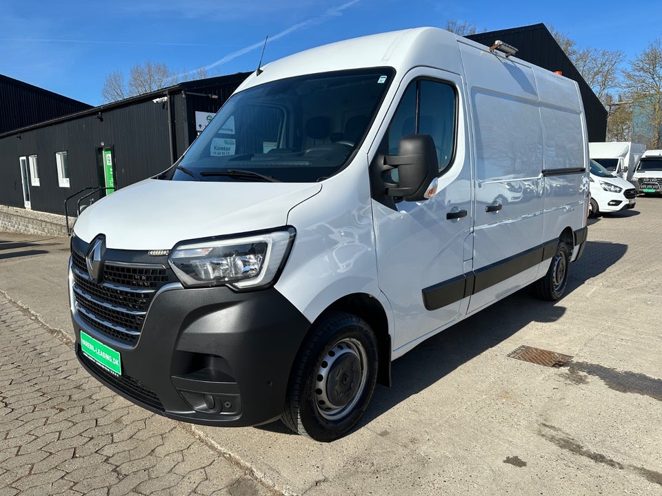 Renault Master IV T33 2,3 dCi 150 L2H2 Kassevogn