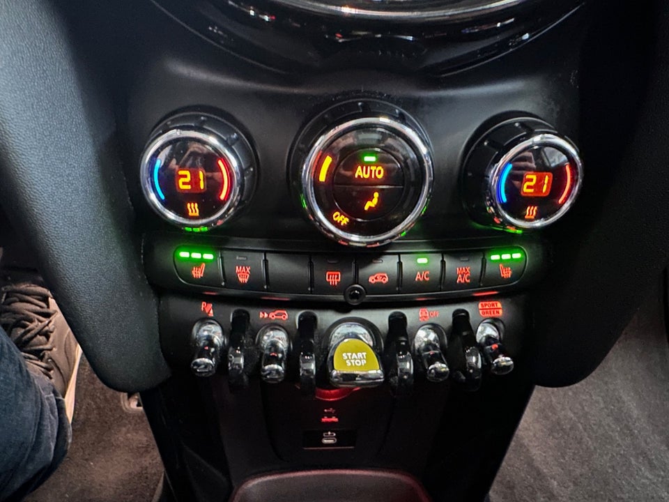 MINI Cooper SE Camden Edition 3d