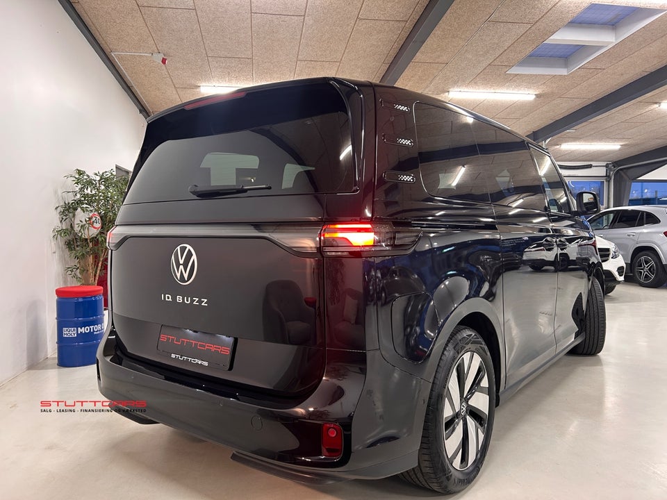 VW ID.Buzz 77 Pro SWB 5d