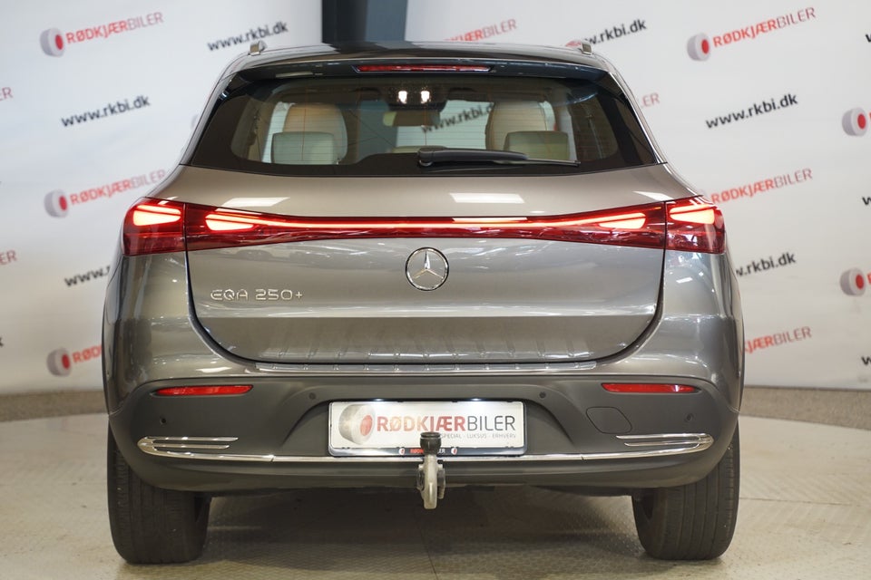 Mercedes EQA250+ Progressive 5d