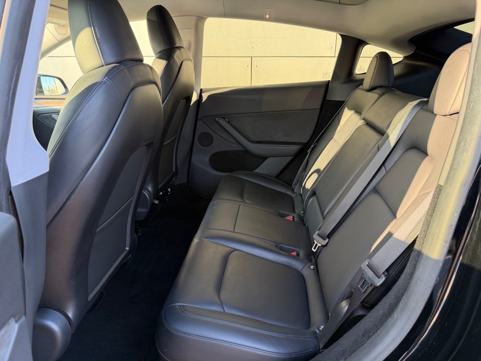 Tesla Model Y RWD 5d