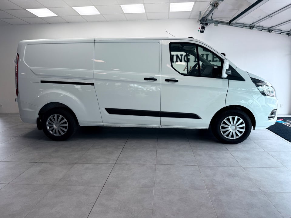 Ford Transit Custom 300 L1 2,0 TDCi 130 Active aut.