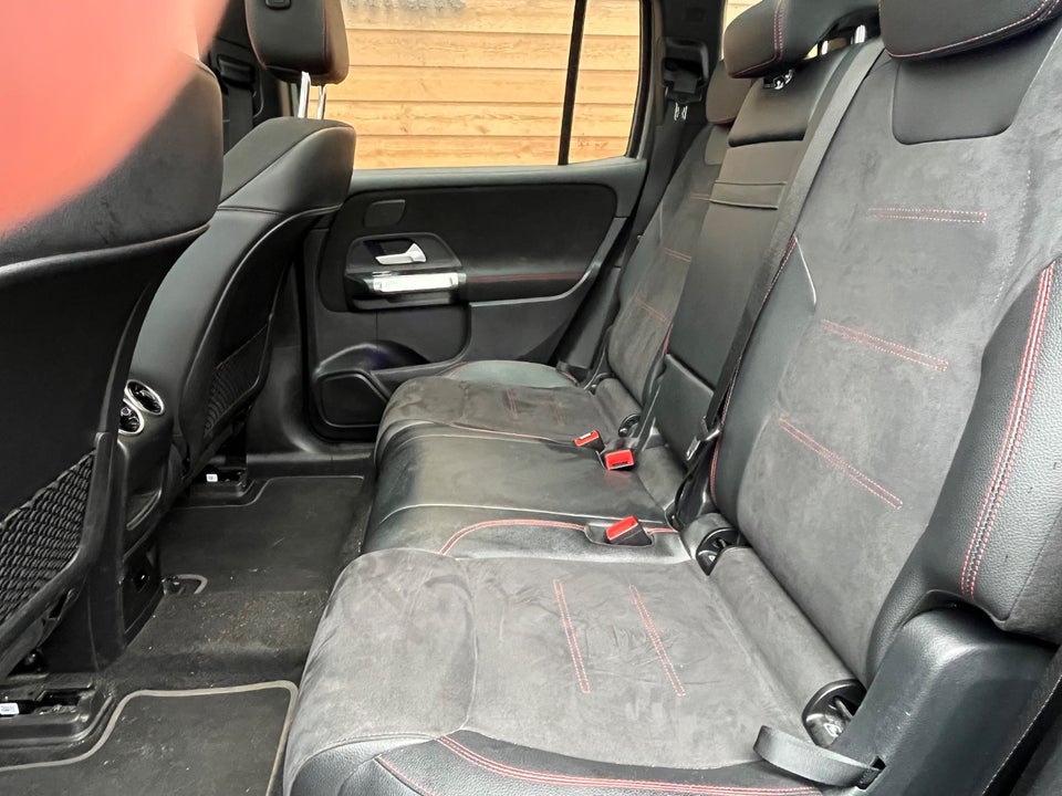 Mercedes EQB300 AMG Line 4Matic 5d