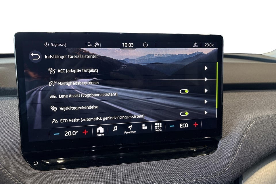 Skoda Enyaq 60 iV Loft 5d