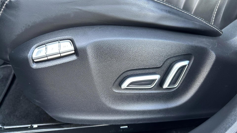 MG Marvel R Luxury 5d