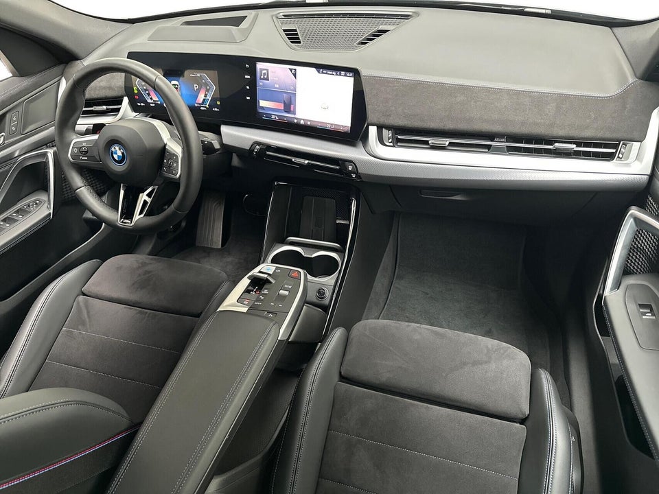 BMW iX2 xDrive30 M-Sport 5d