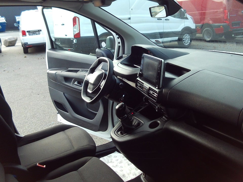 Peugeot Partner 1,5 BlueHDi 100 L1V1 Plus Van