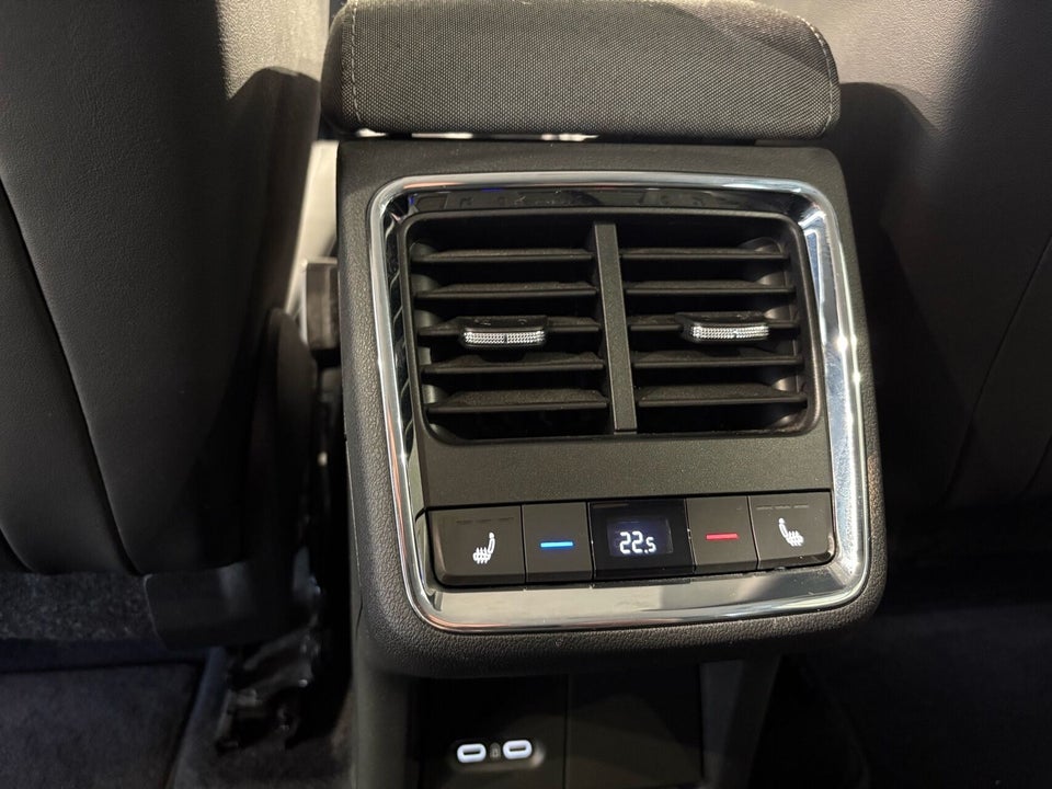 Skoda Enyaq 80 iV Loft 5d