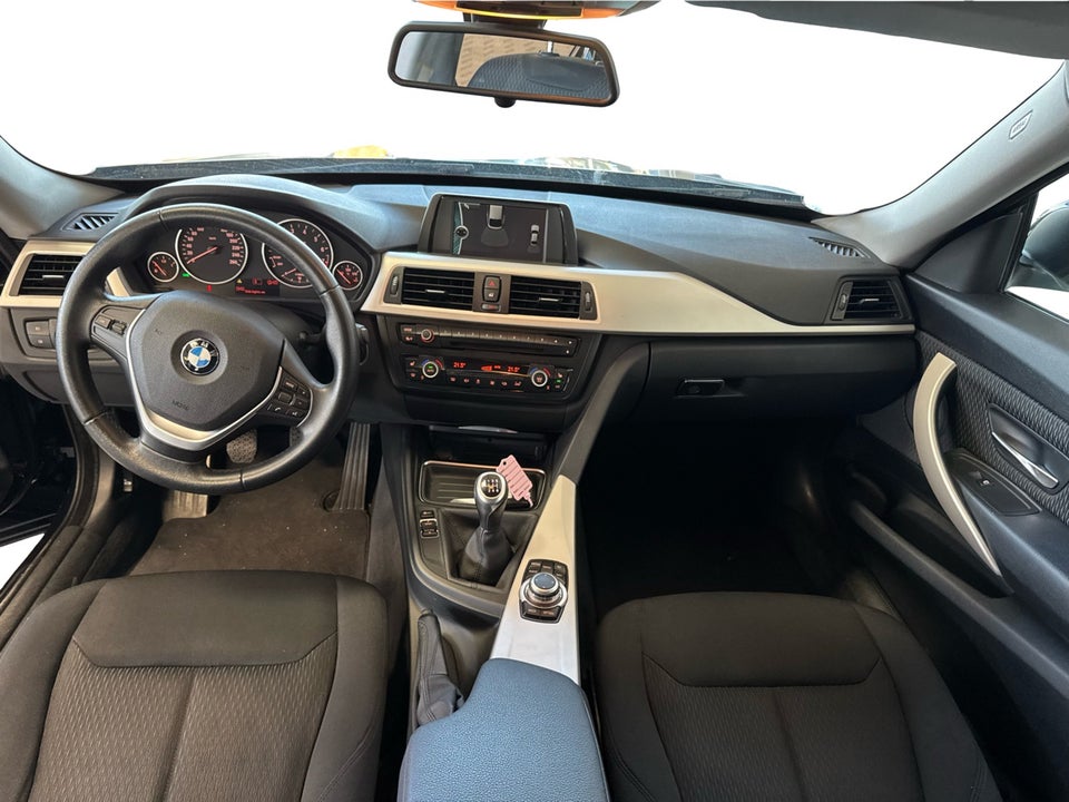 BMW 320i 2,0 Gran Turismo 5d