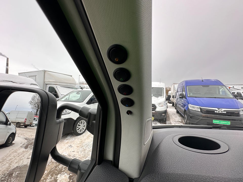 VW Transporter 2,0 TDi 204 Db.Kab m/lad DSG 4Motion 4d