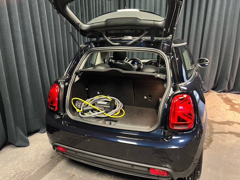 MINI Cooper SE Classic Trim 3d