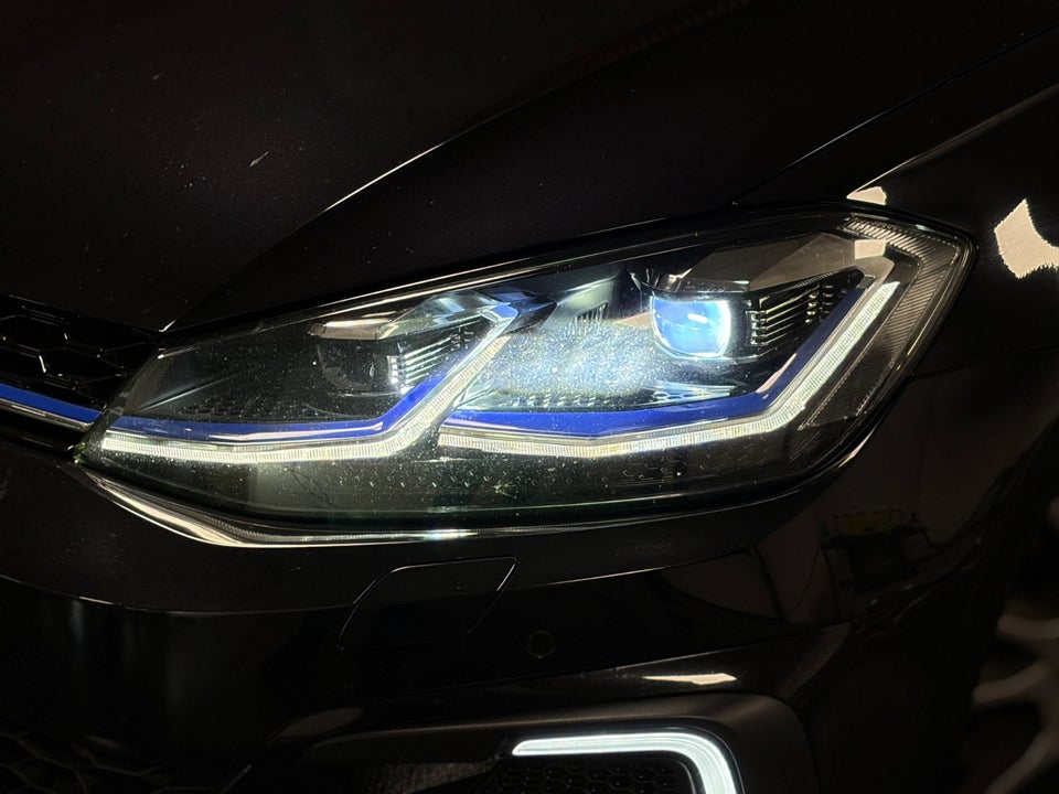 VW Golf VII 1,4 GTE DSG 5d