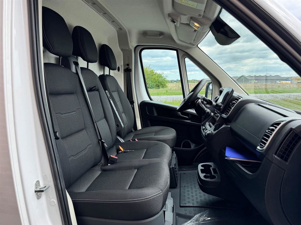 Fiat Ducato 35 Maxi 2,2 MJT 180 Kassevogn L4H3 Pro aut.