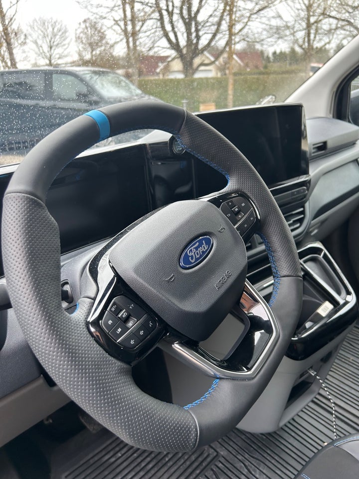 Ford Transit Custom 320 L1 2,0 EcoBlue MS-RT aut.