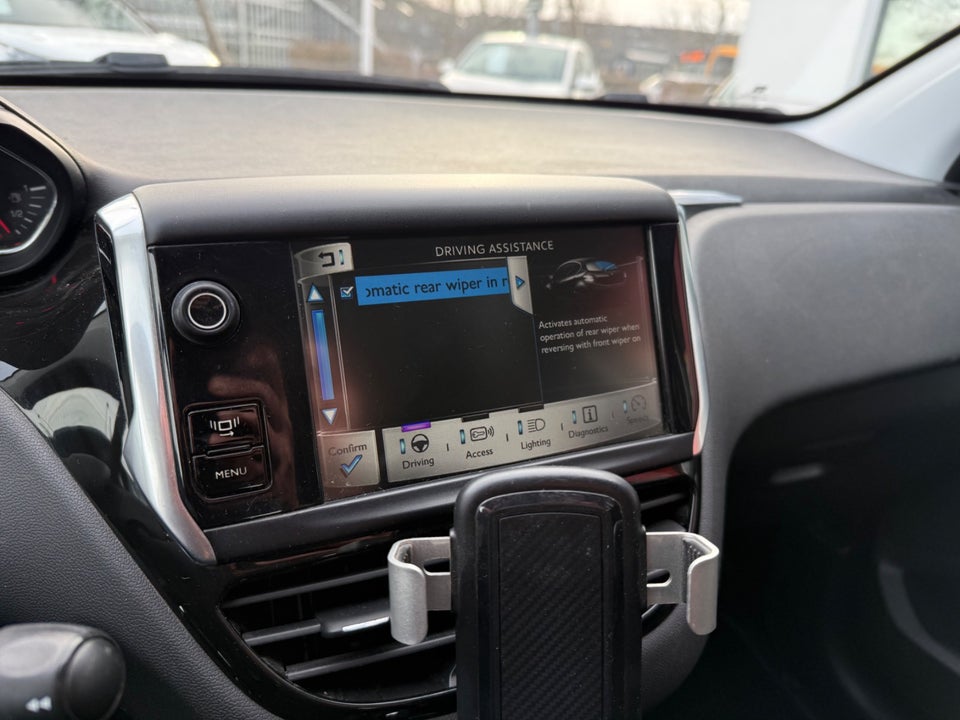 Peugeot 208 1,6 e-HDi 92 Active 5d