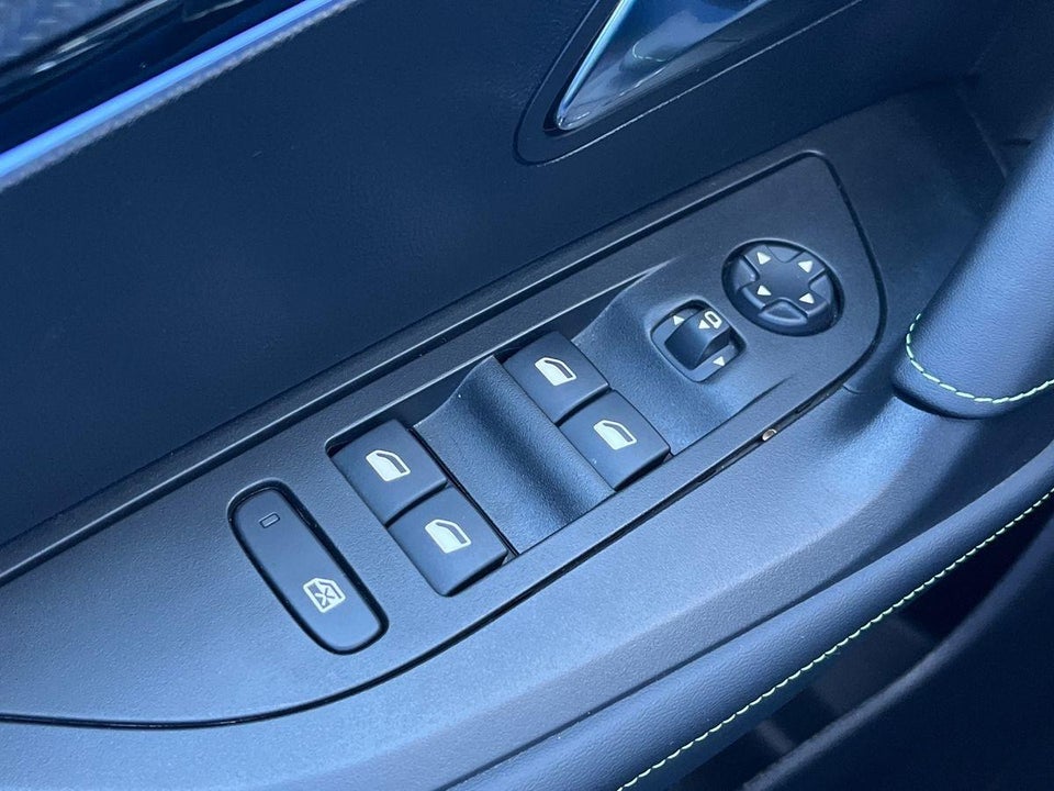 Peugeot e-2008 54 GT 5d