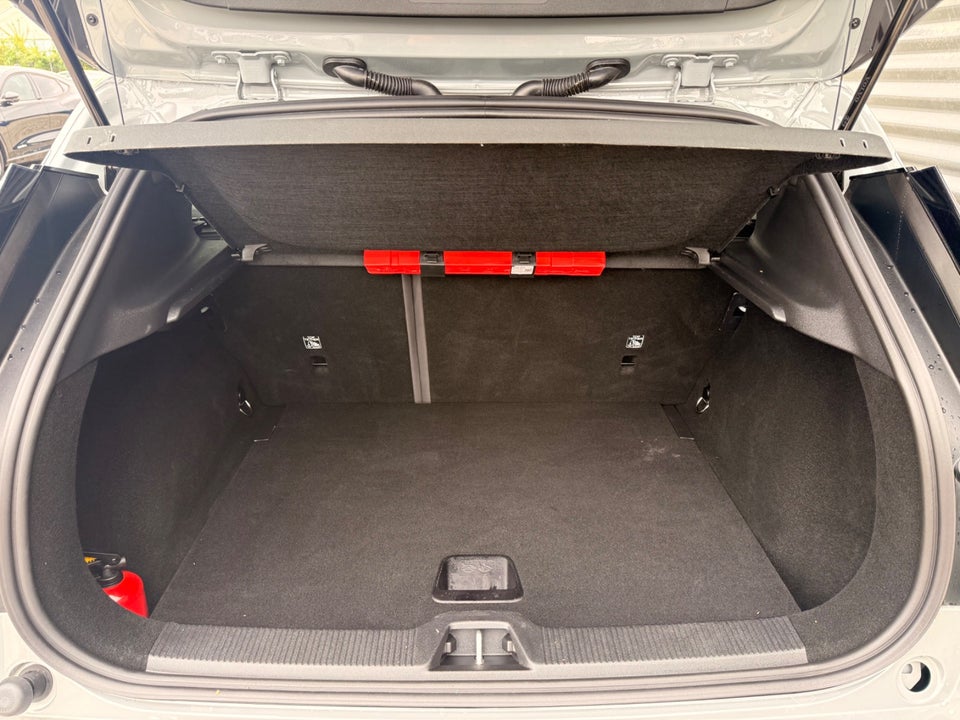 Volvo EX30 Standard Range Plus 5d