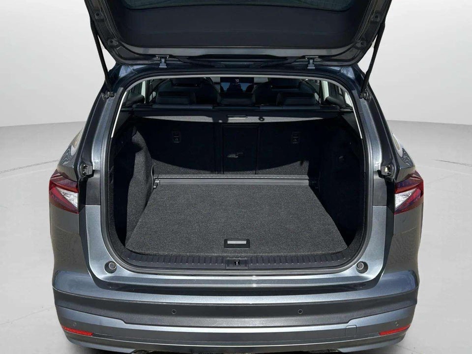 Skoda Enyaq 60 iV Loft 5d