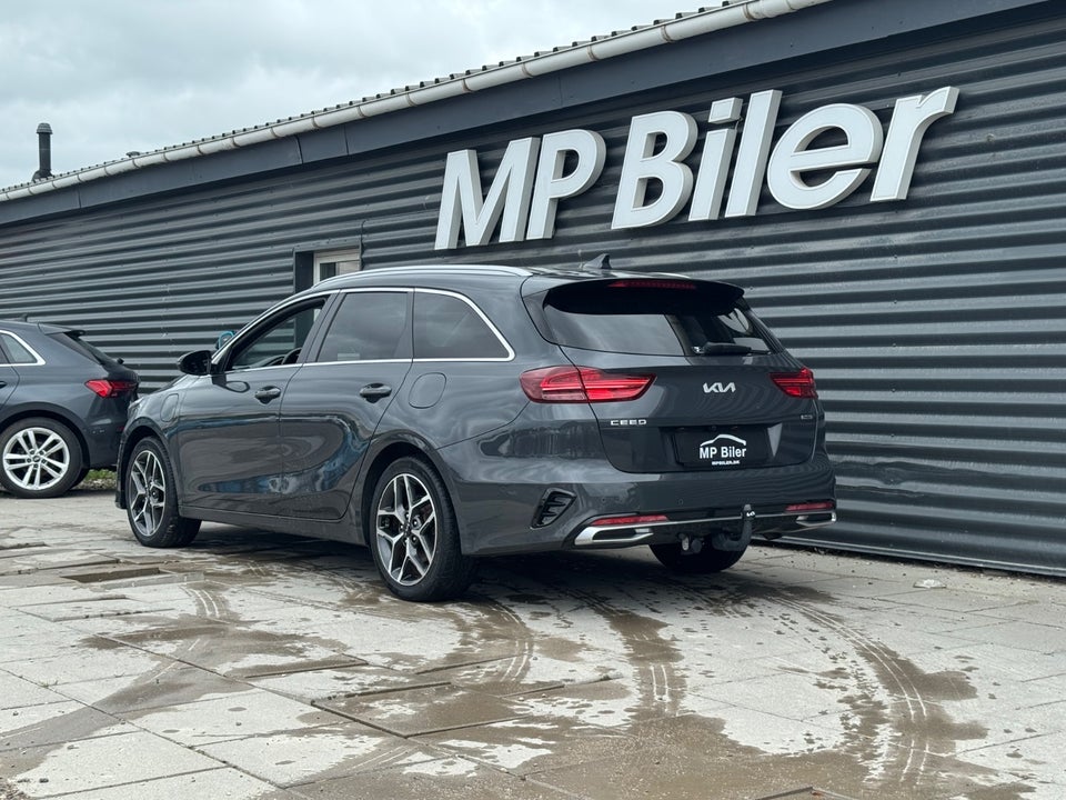 Kia Ceed 1,6 PHEV Upgrade Premium SW DCT 5d