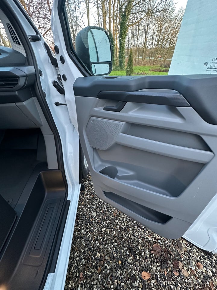 Ford E-Transit Custom 340L 64 Trend