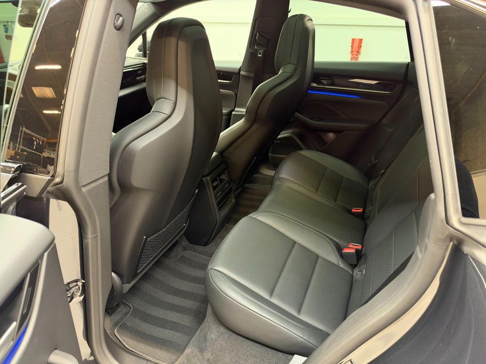 Porsche Macan 5d