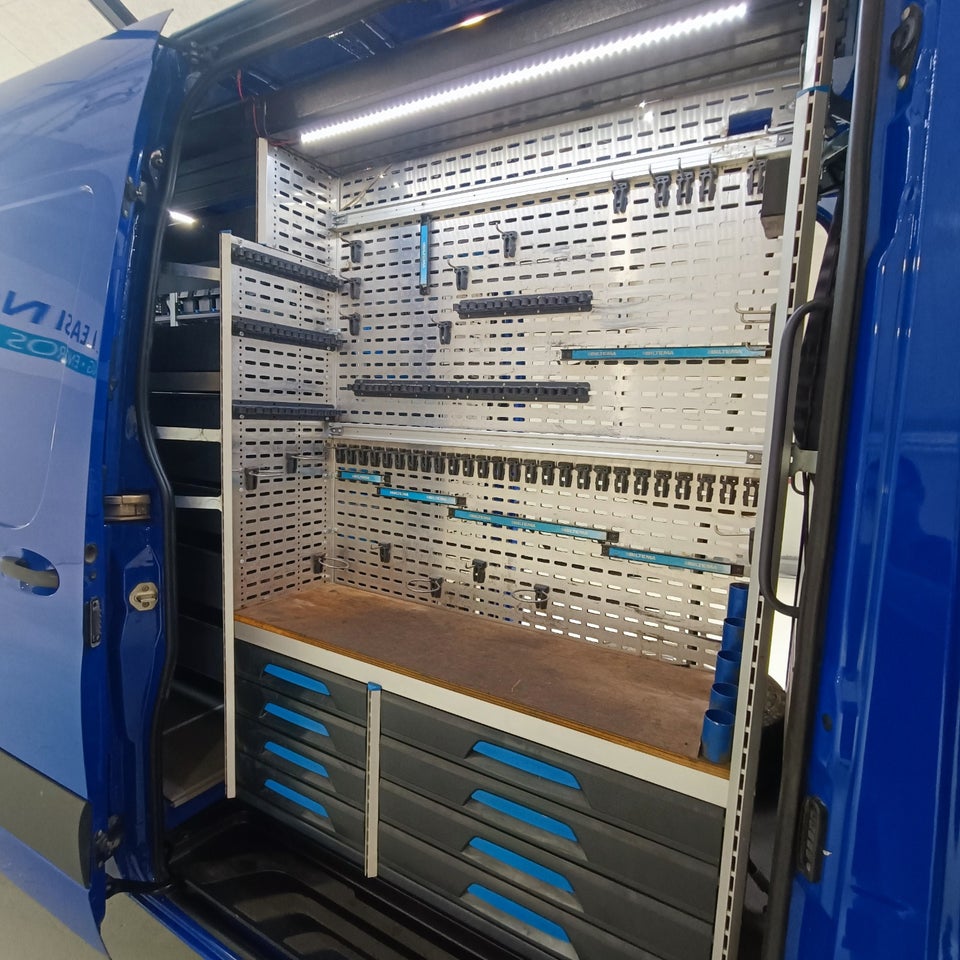Mercedes Sprinter 319 2,0 CDi A3 Kassevogn aut. RWD