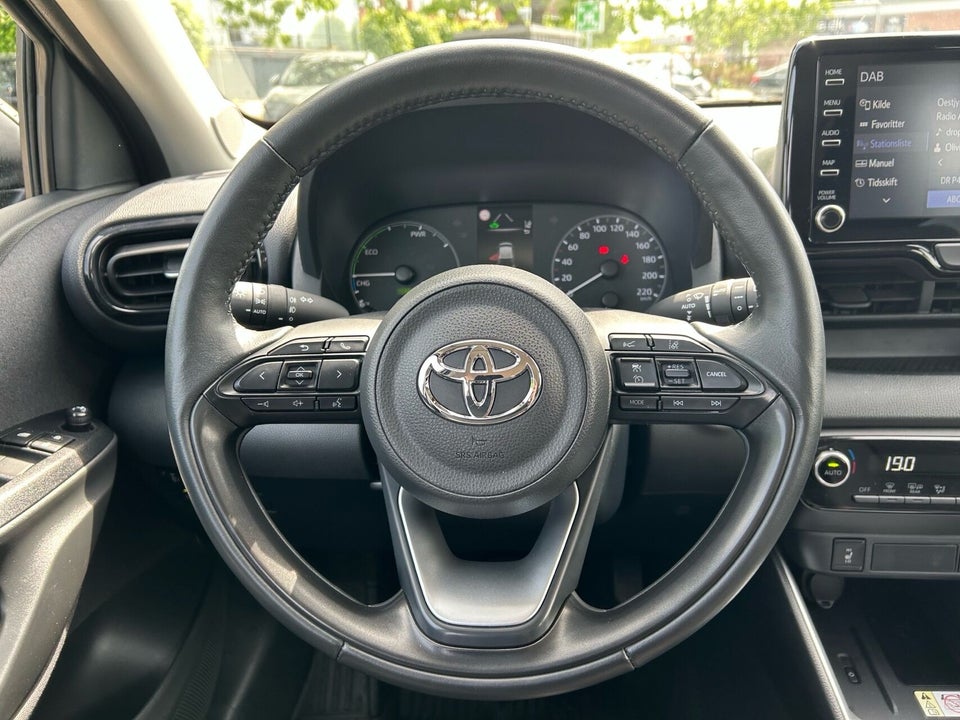 Toyota Yaris 1,5 Hybrid Active Tech+ e-CVT 5d
