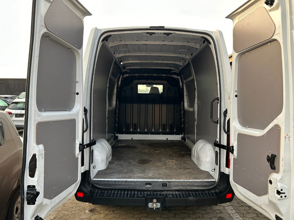 Nissan Interstar 2,3 dCi 150 L2H2 N-Connecta Van