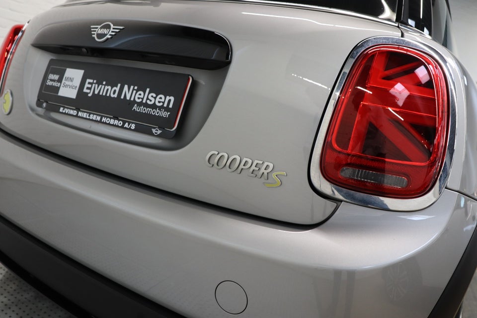 MINI Cooper SE Classic Trim 3d