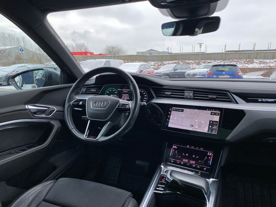 Audi e-tron 55 S-line quattro 5d