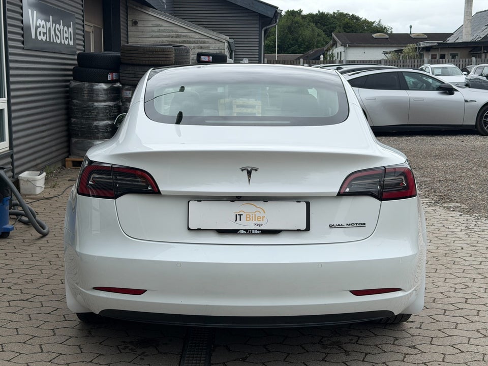 Tesla Model 3 Long Range AWD 4d