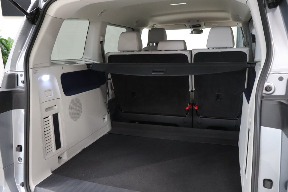 VW ID.Buzz 77 Pro SWB 5d