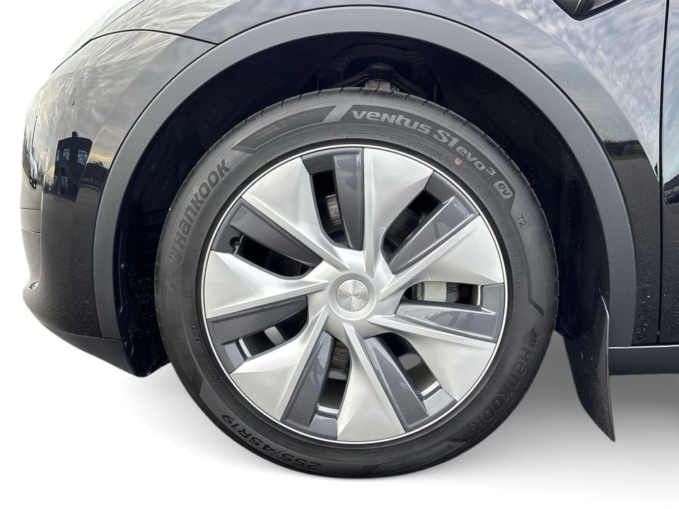 Tesla Model Y Long Range RWD 5d