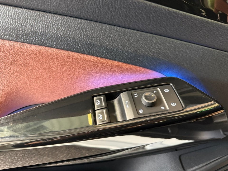 VW ID.4 77 Business Performance 5d