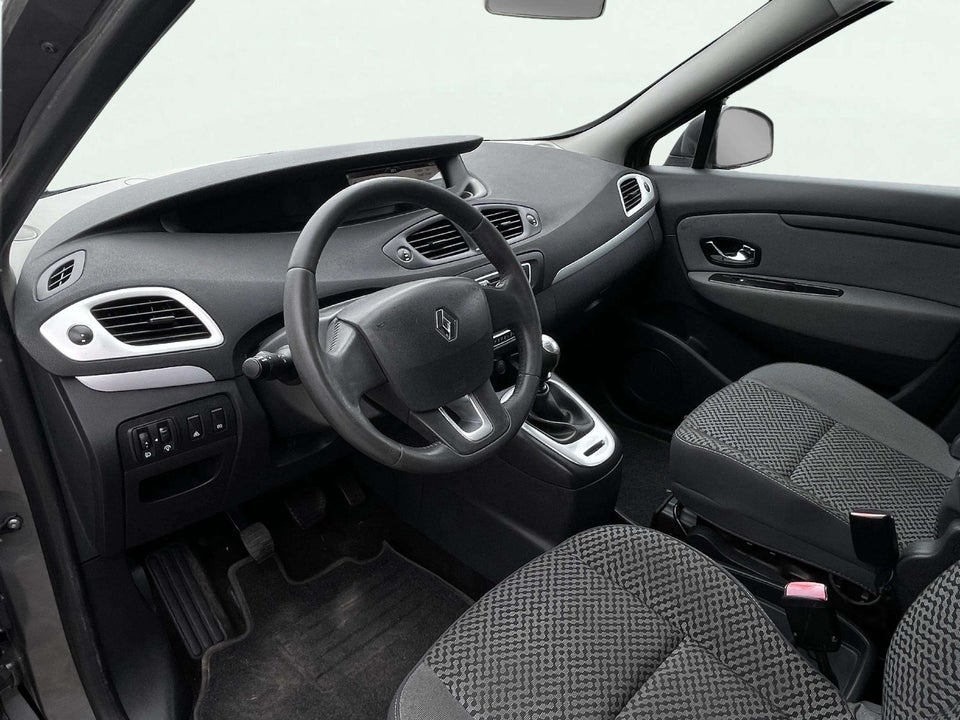 Renault Grand Scenic III 1,6 dCi 130 Dynamique 7prs 5d