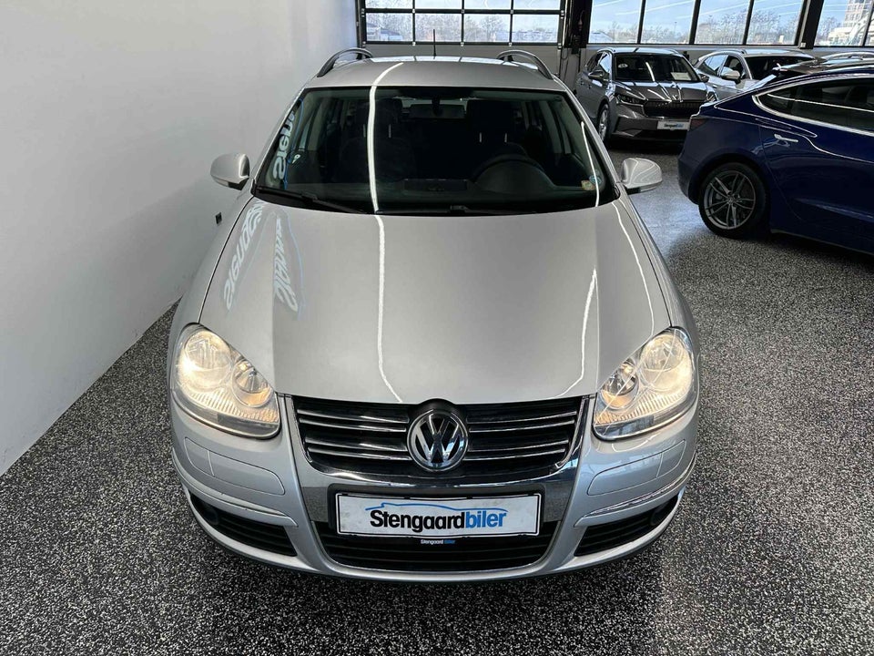 VW Golf V 1,6 Trendline Variant 5d