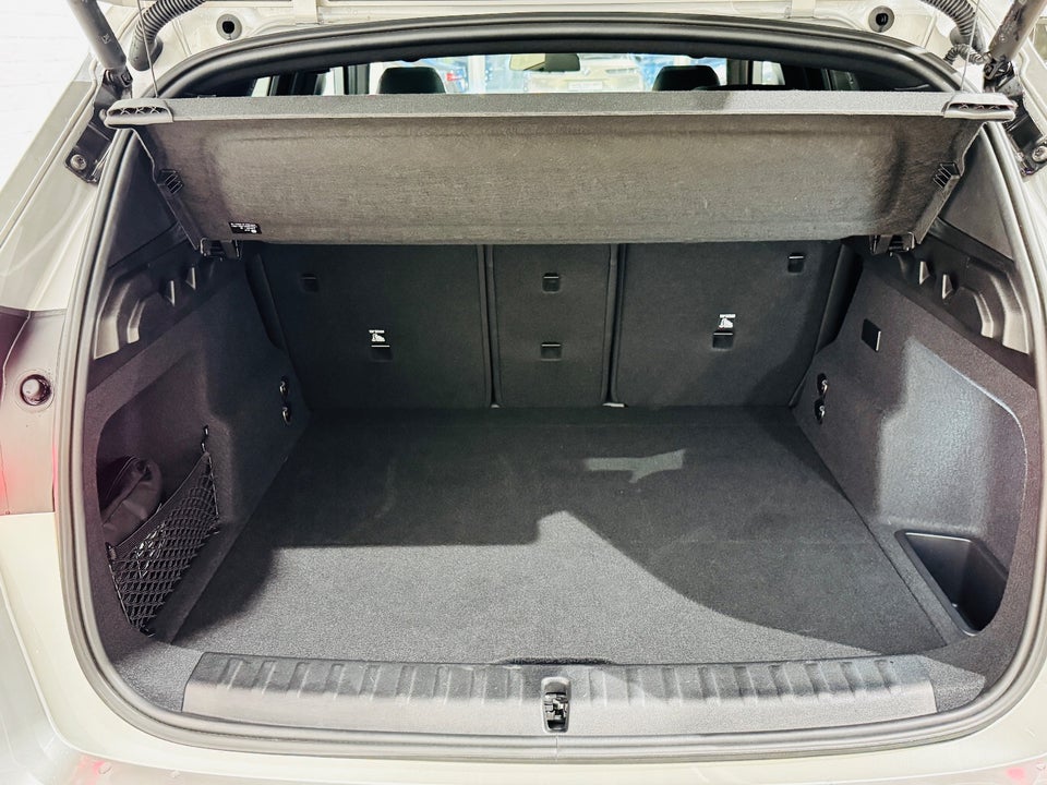 BMW iX1 eDrive20 M-Sport 5d