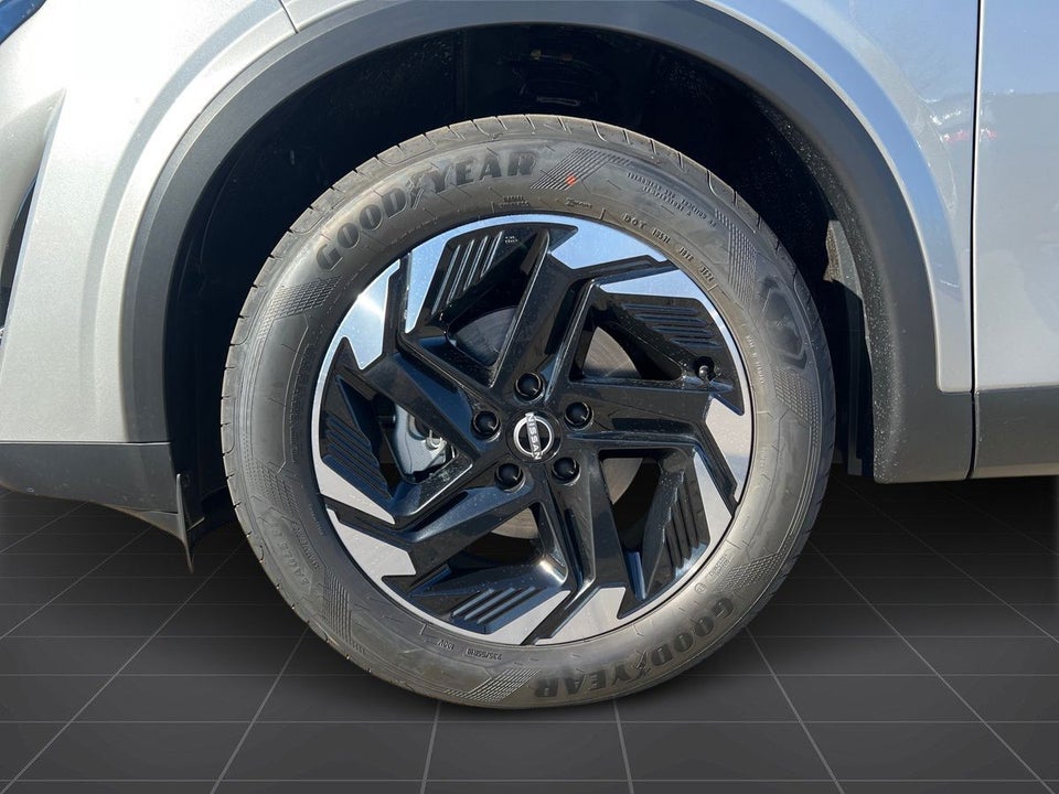 Nissan Qashqai 1,3 mHEV N-Connecta X-tr. 5d