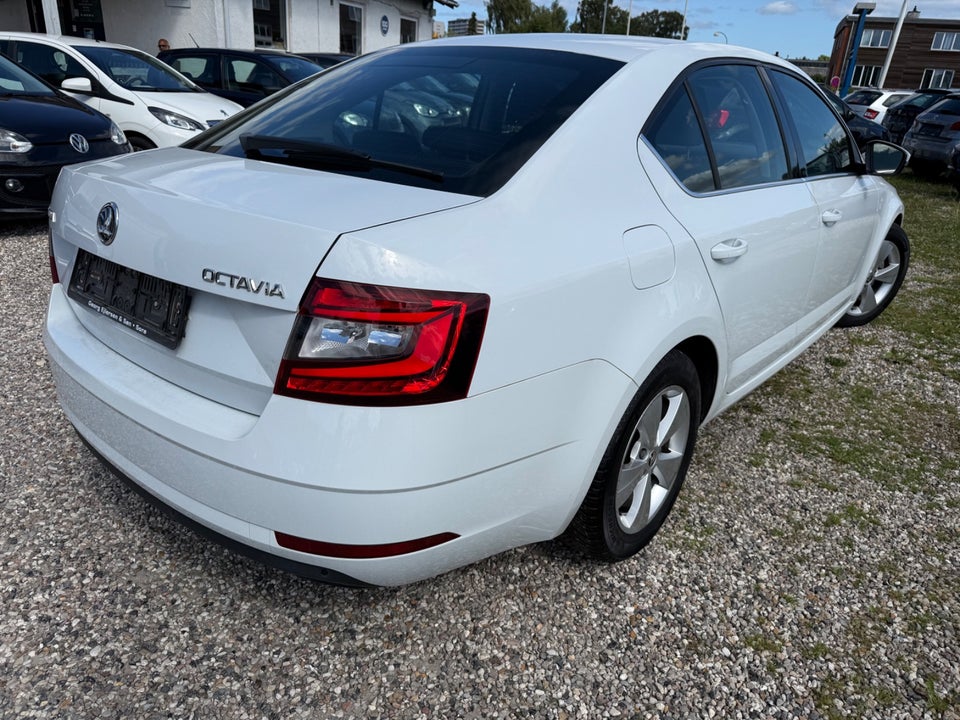 Skoda Octavia 1,0 TSi 115 Ambition DSG 5d
