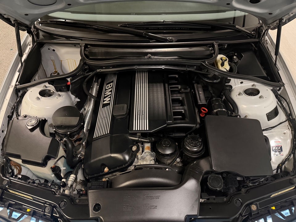 BMW 325i 2,5 aut. 4d