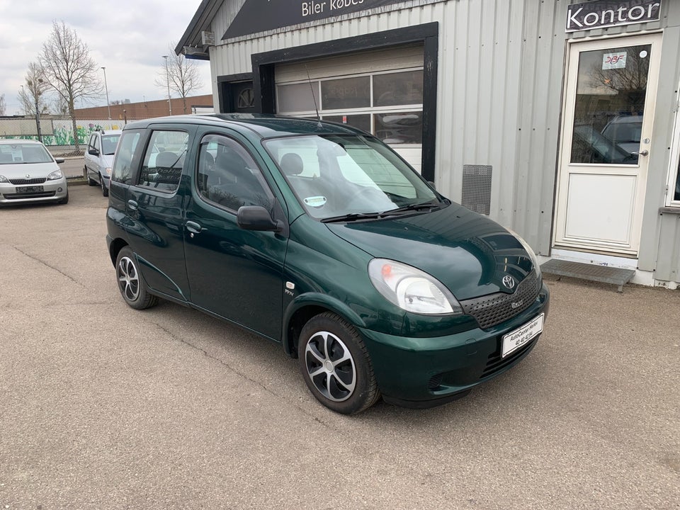 Toyota Yaris Verso 1,3 Luna 5d