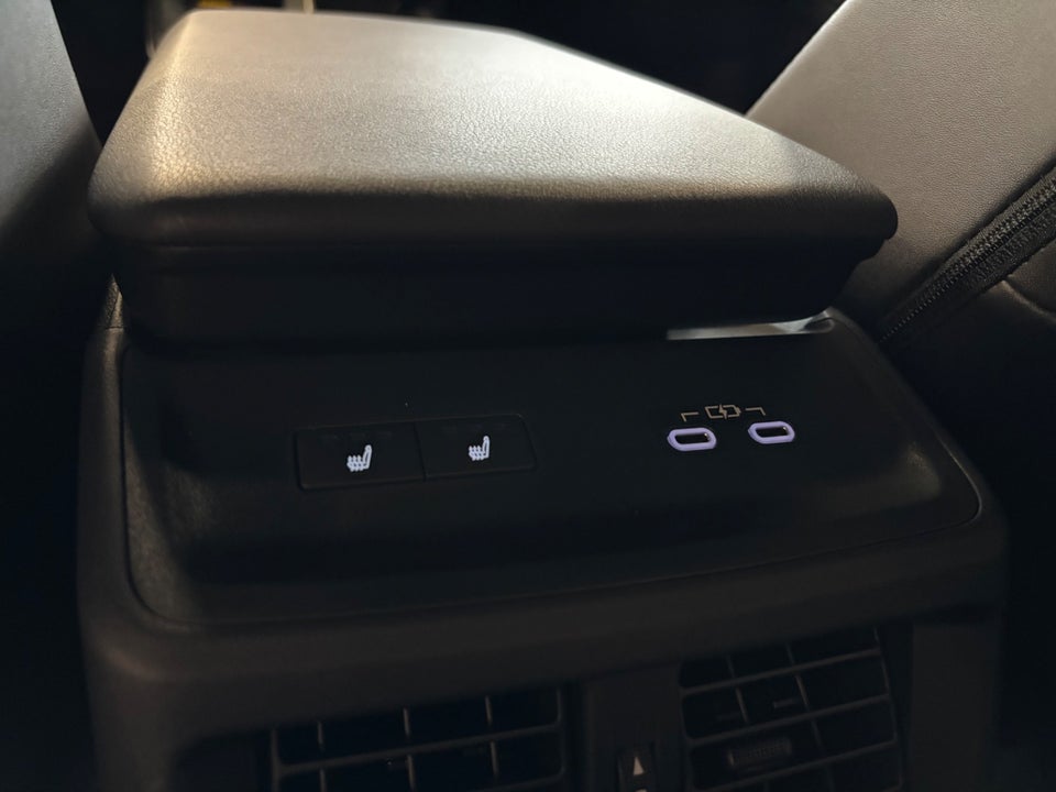 Subaru Solterra 73 Limited 5d