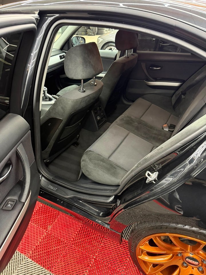 BMW 320d 2,0  4d