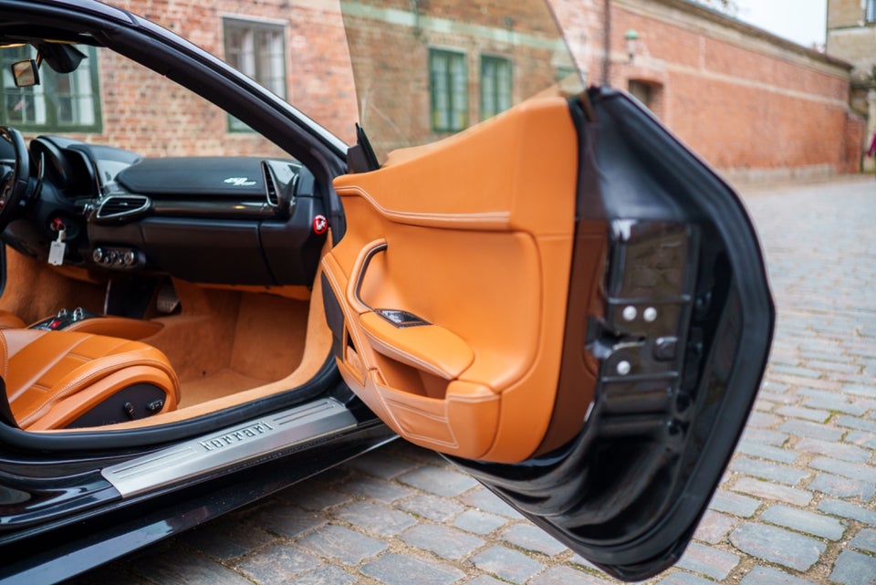 Ferrari 458 4,5 Spider DCT 2d