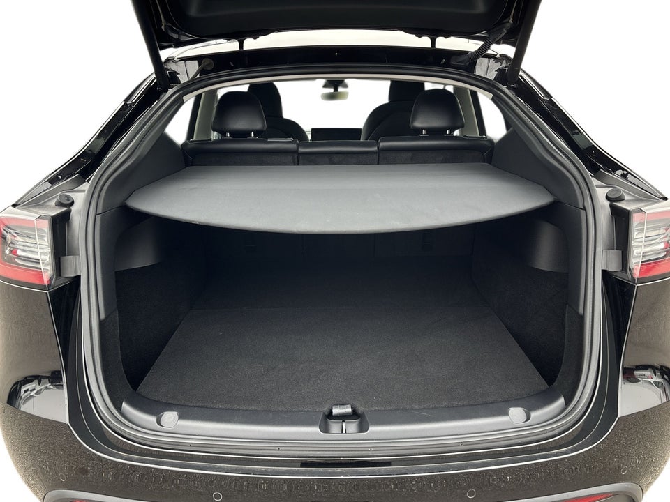 Tesla Model Y Long Range AWD 5d